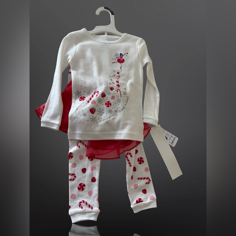 Carter's White and Red Candy Cane
Ballerina Pajama Set super cute Size 18 months